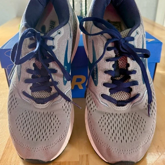 Brooks Beast 2.0 Men's Gray Running Shoes - Picture 6 of 8